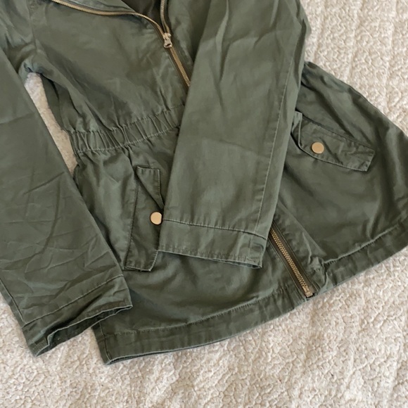 Girls Jacket - Picture 5 of 7